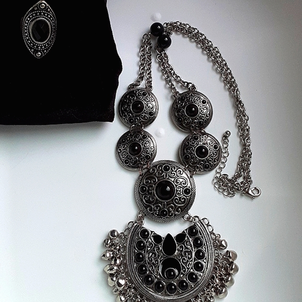 Necklace and Ring size 6